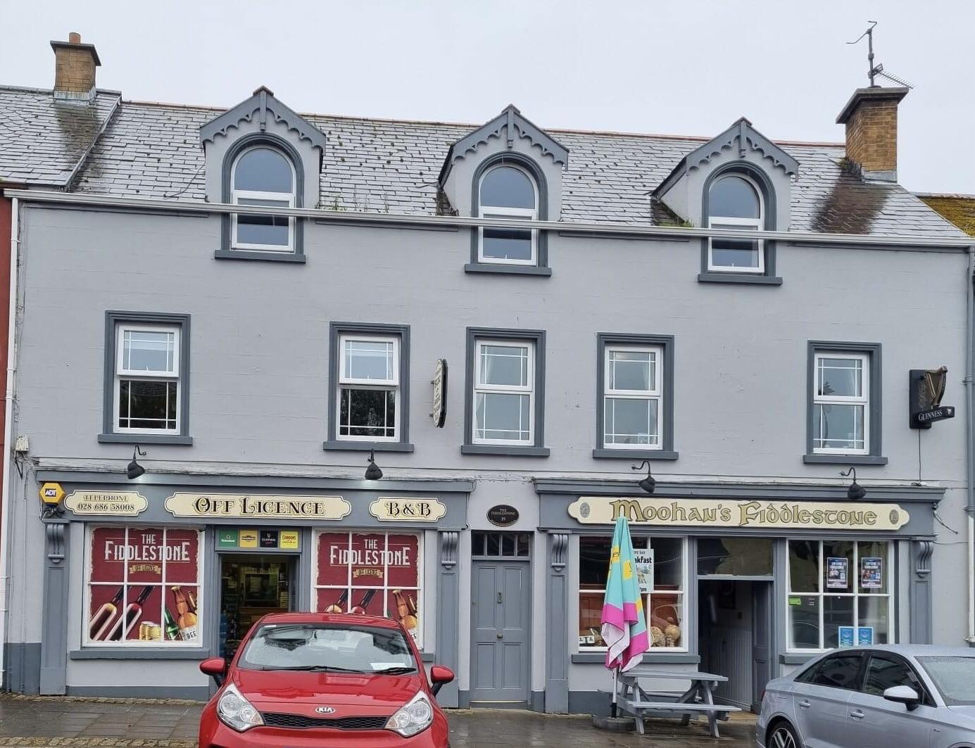 Fiddlestone Bar - Trek NI
